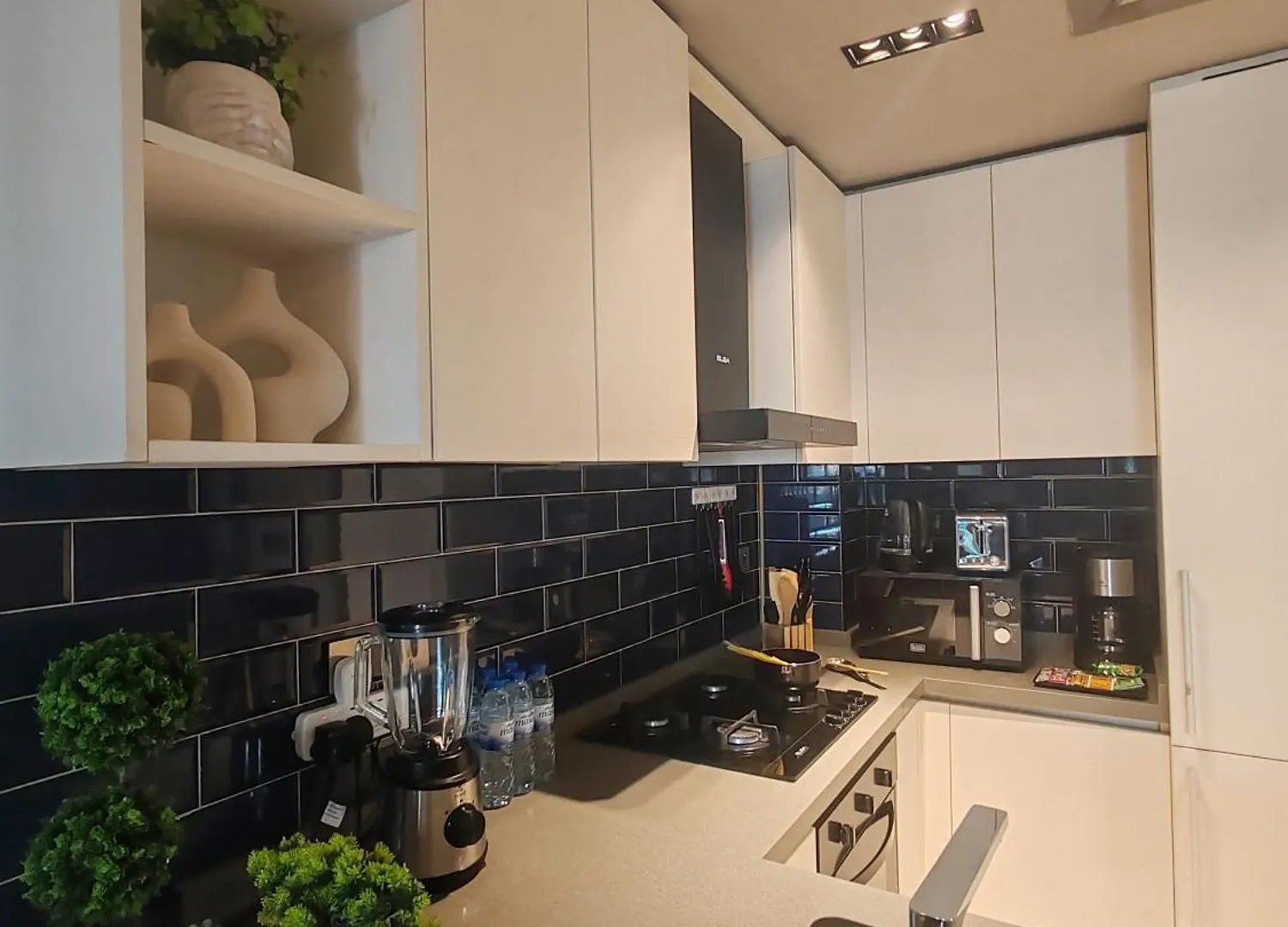 Chic 2Br Near Dubai Mall & Burj L Canal & City View I 5 Pax 0*,