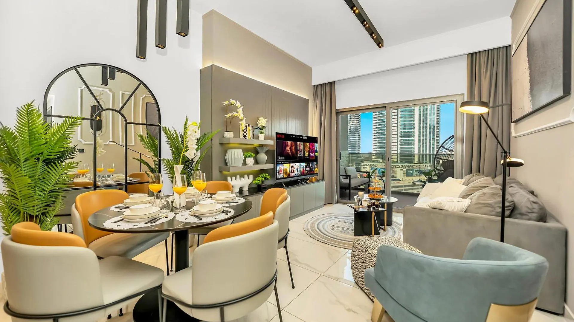 Chic 2Br Near Dubai Mall & Burj L Canal & City View I 5 Pax 0*,