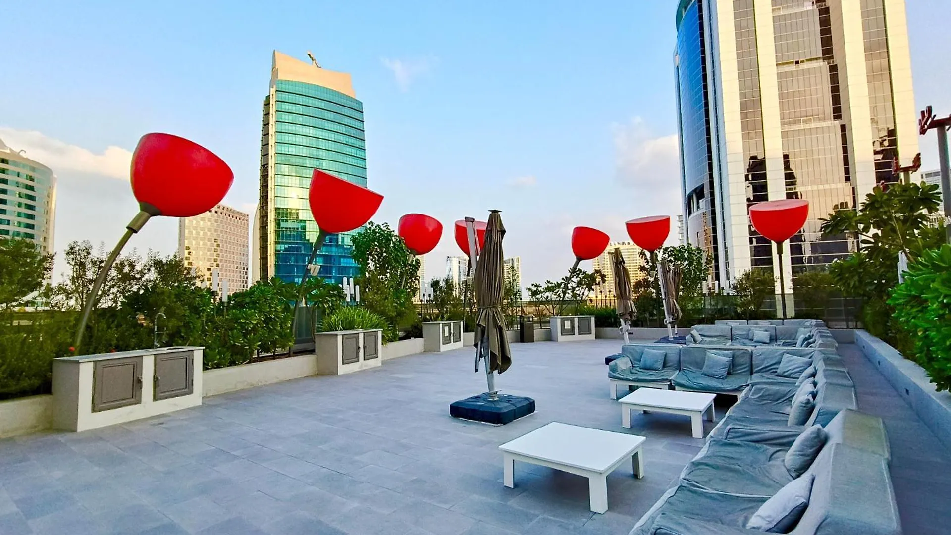 Chic 2Br Near Dubai Mall & Burj L Canal & City View I 5 Pax 0*,