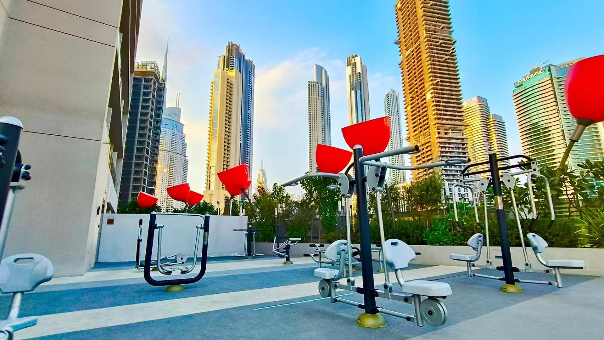Apartment Chic 2Br Near Dubai Mall & Burj L Canal & City View I 5 Pax
